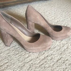 Bcbg generation tan suede heels
